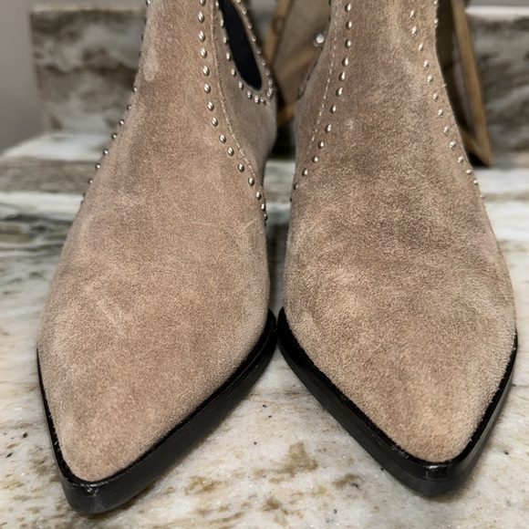 PAIGE Willa Studded Chelsea Ankle Boot 7 - Picture 3 of 12